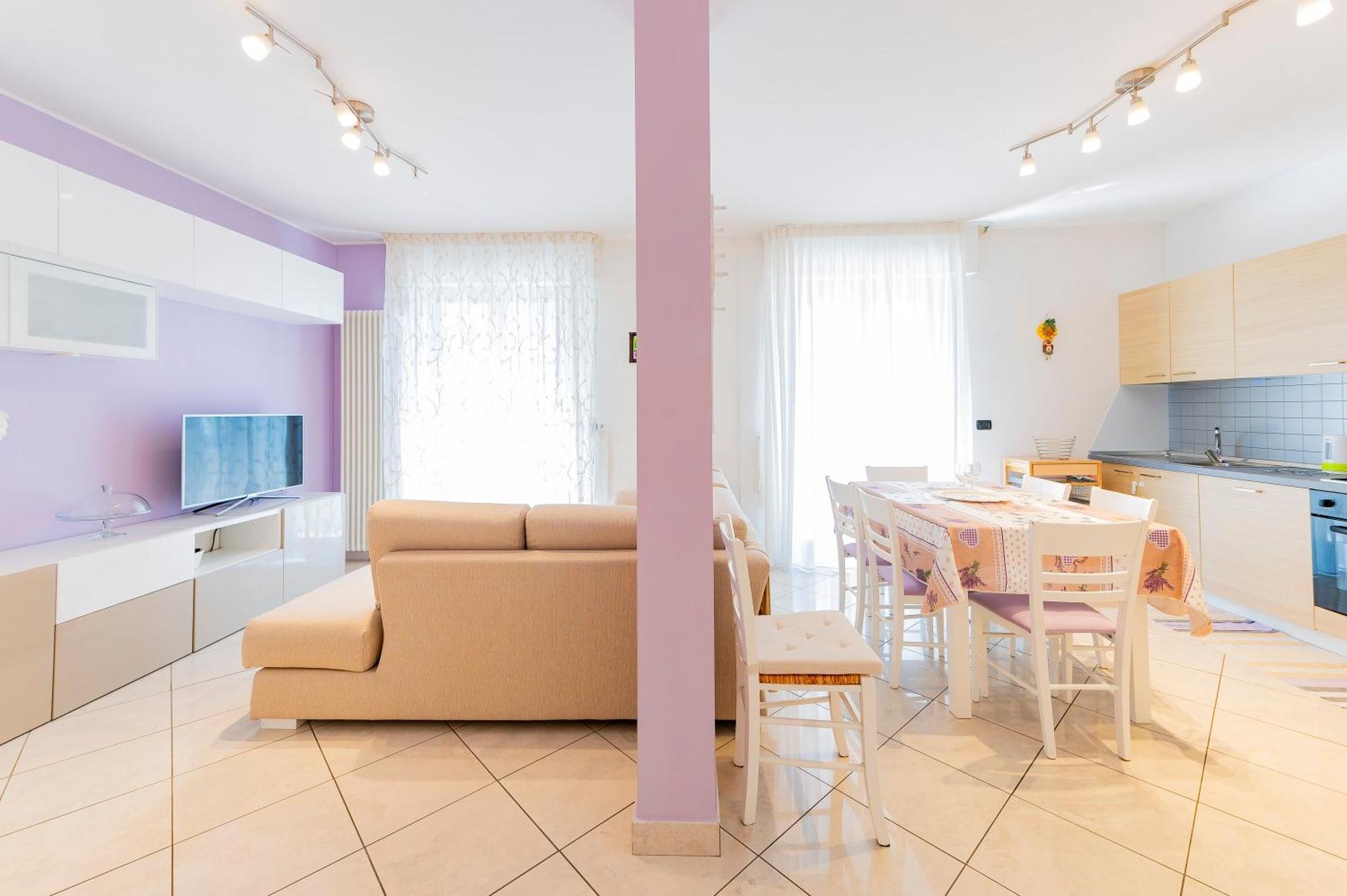 Two-levels With Balconies Near The Apartment Pescara